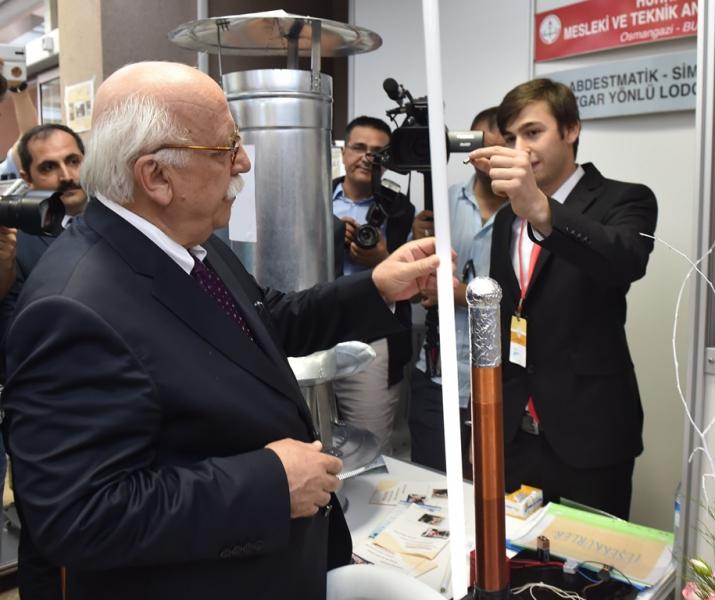 Minister Avcı tours Vocational and Technical Schools Fair